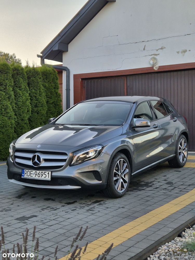 Mercedes-Benz GLA - 1