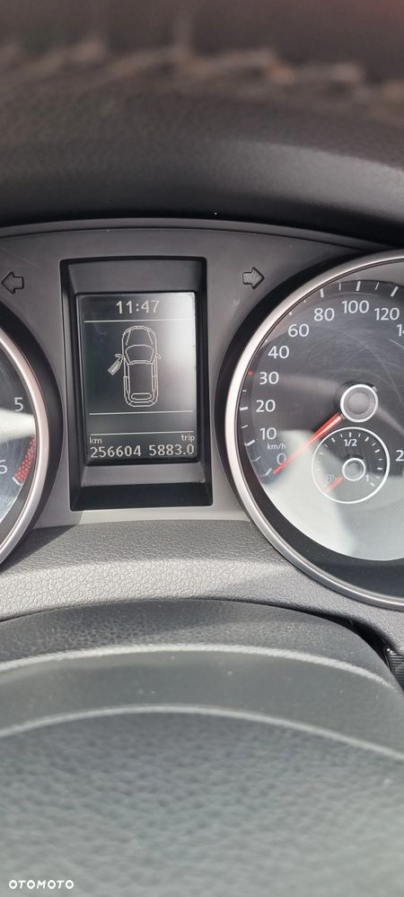Volkswagen Golf 1.6 TDI BlueMotion Technology Comfortline - 13