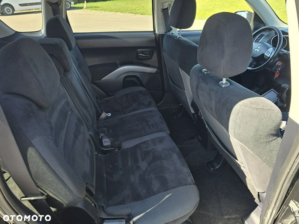 Mitsubishi Outlander - 21