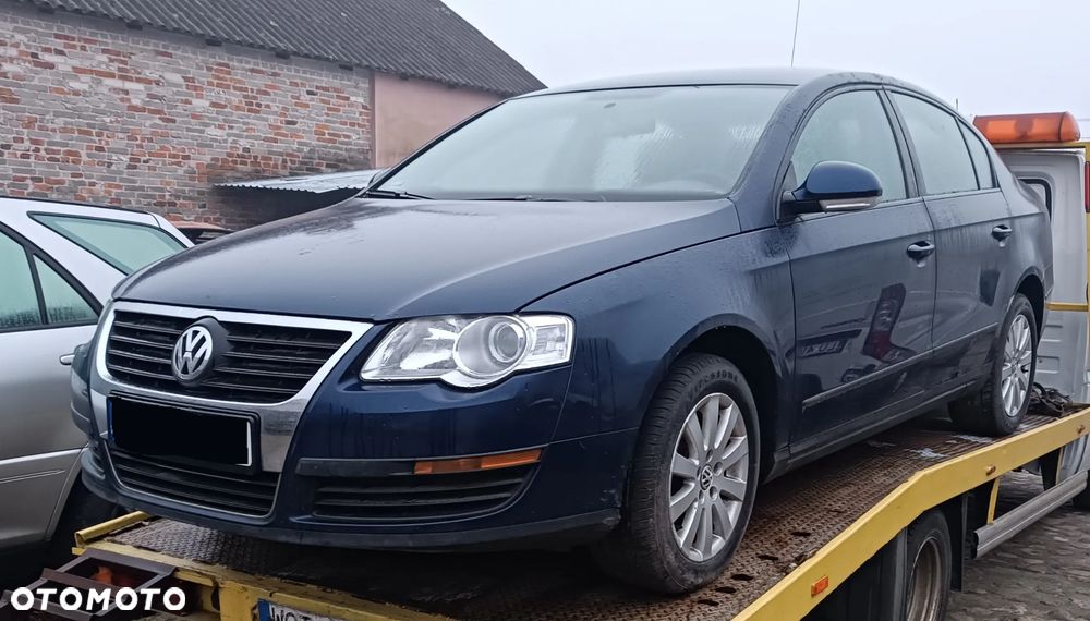 VW Passat B6 2,0 TDI BKP BKD Wszystkie części Silnik Zawieszenie Maska Drzwi Koła Fotele - 1