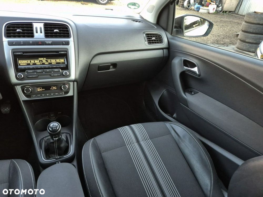 Volkswagen Polo 1.4 MATCH - 25