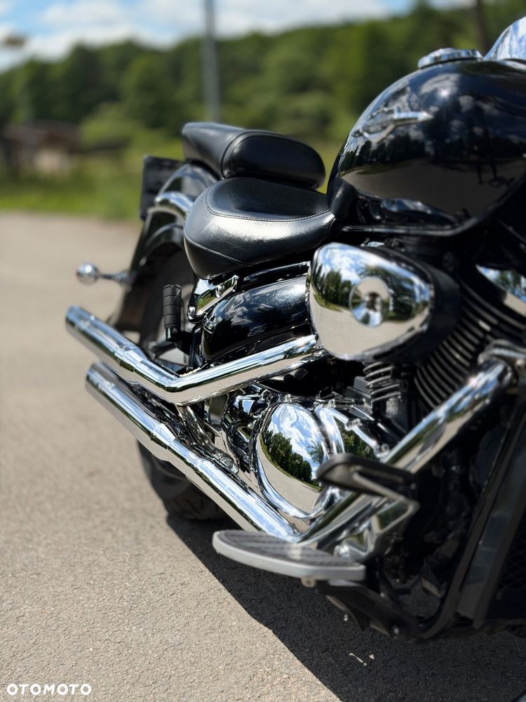 Suzuki Intruder - 9
