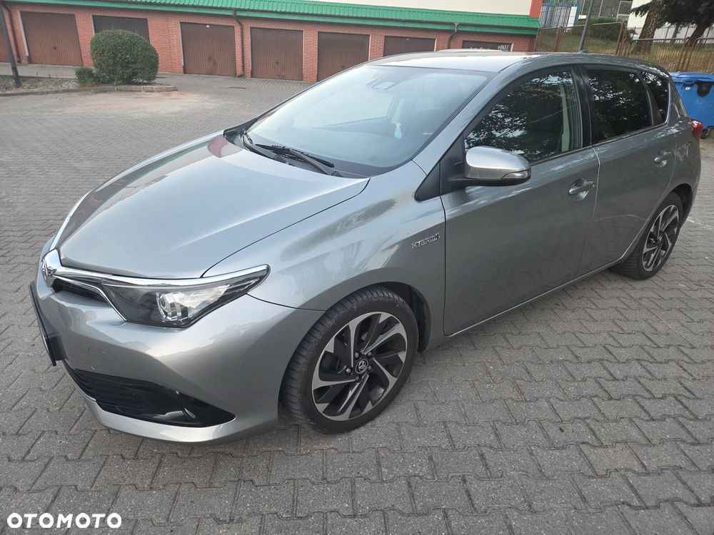 Toyota Auris - 1