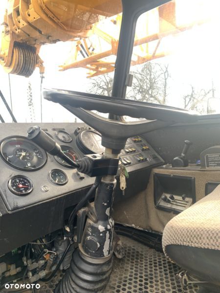 Liebherr LTM1025 - 6