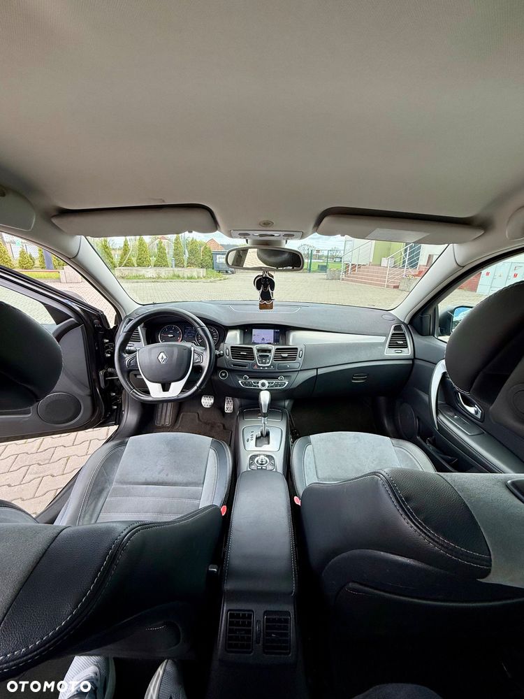 Renault Laguna dCi 175 FAP Initiale - 11