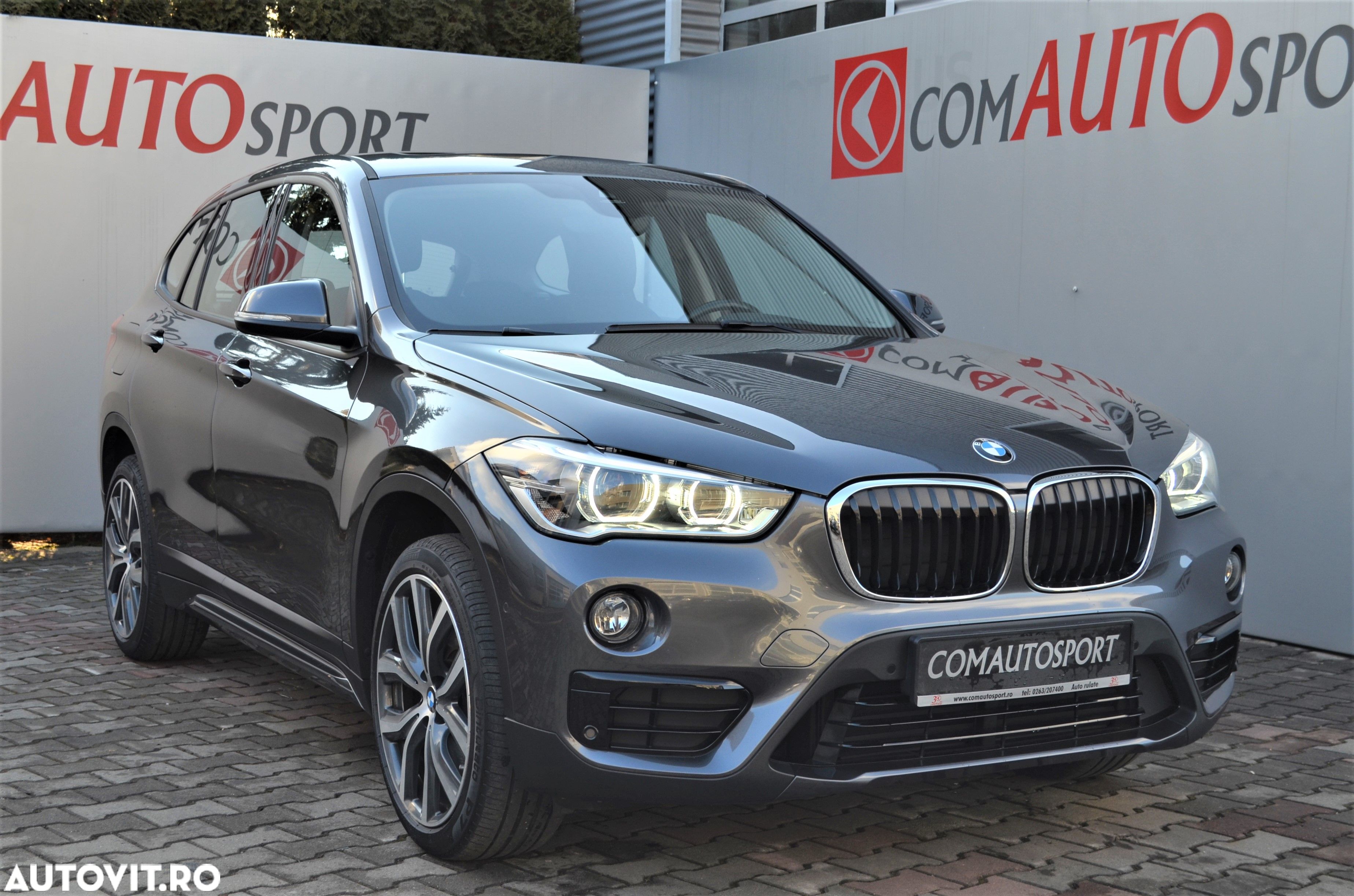 BMW X1 xDrive20i AT - 1