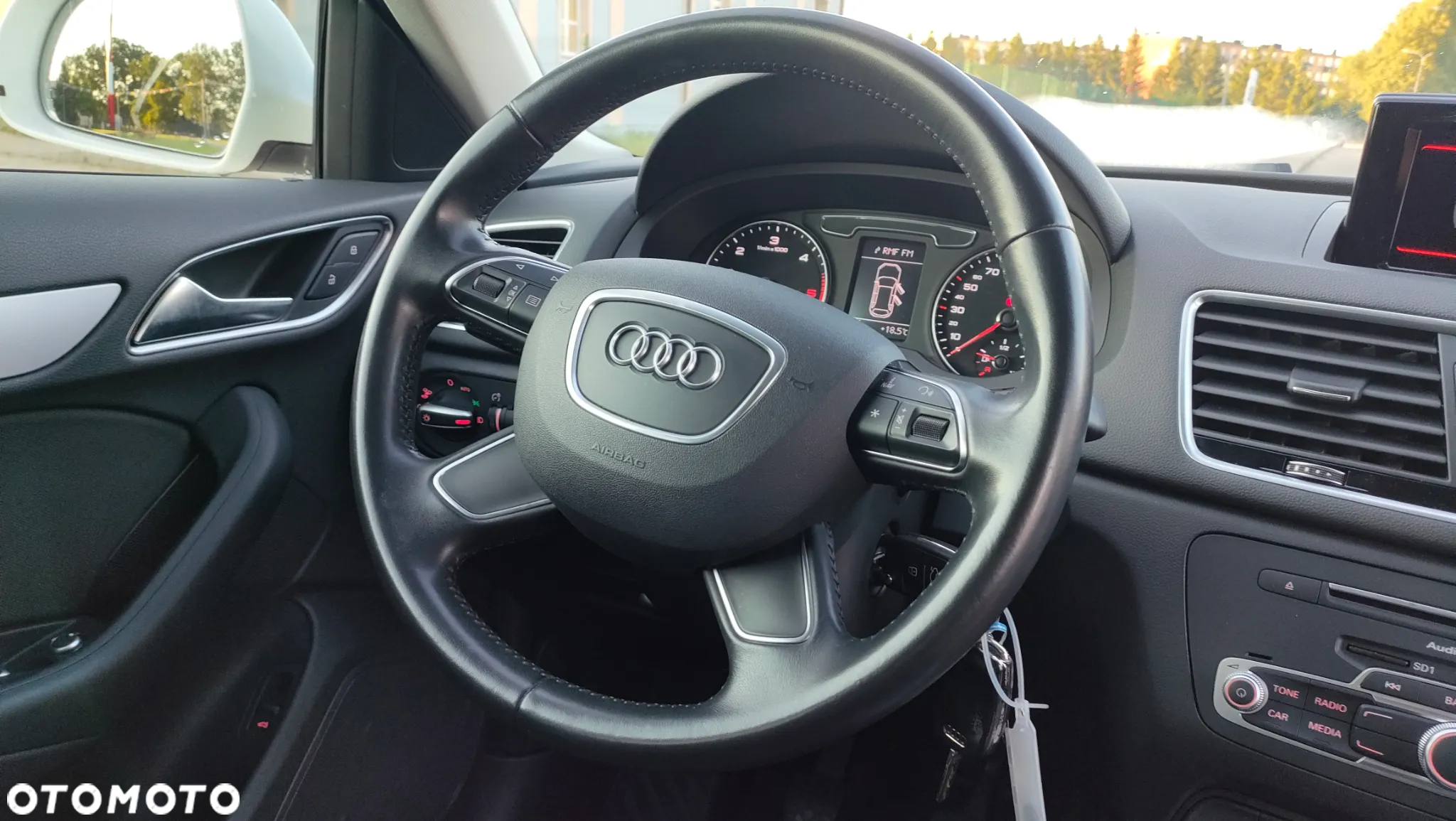Audi Q3 2.0 TDI - 9
