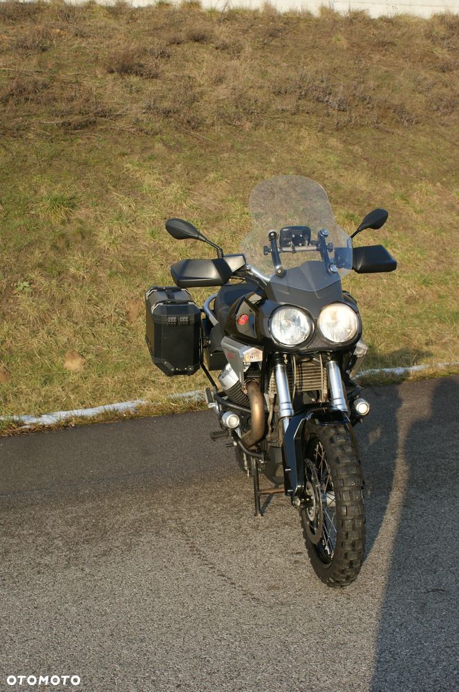 Moto Guzzi Stelvio - 4