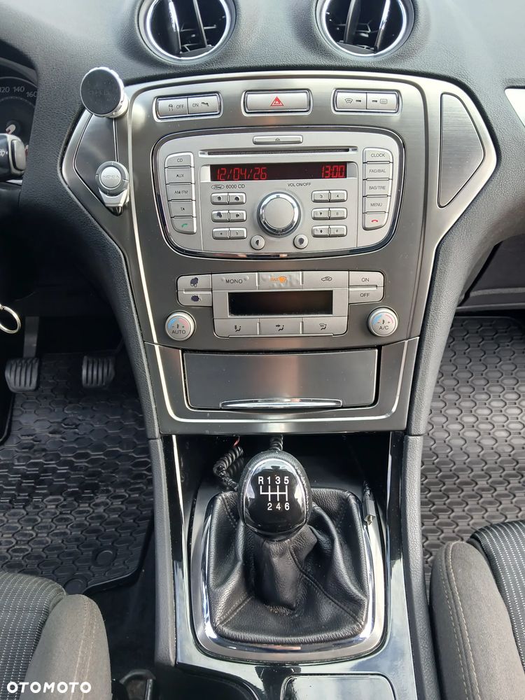 Ford Mondeo 1.8 TDCi Ghia - 16