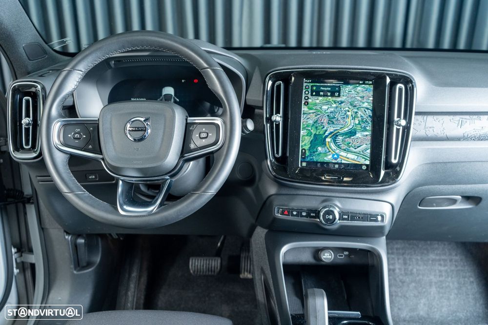 Volvo C40 Recharge 82 kWh Single M. Extended Range RWD Core - 11