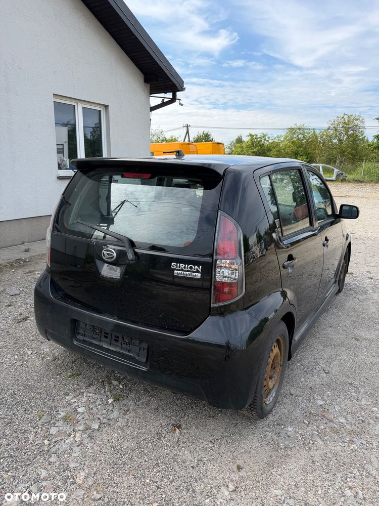 Daihatsu Sirion 1.5 - 30