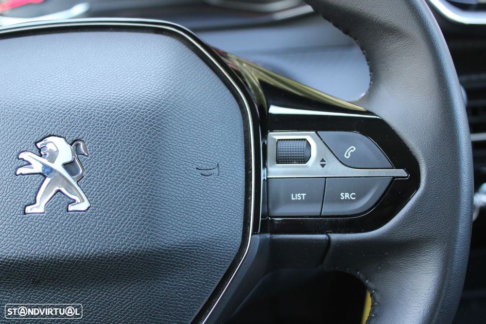 Peugeot 208 1.2 PureTech Active Pack - 12