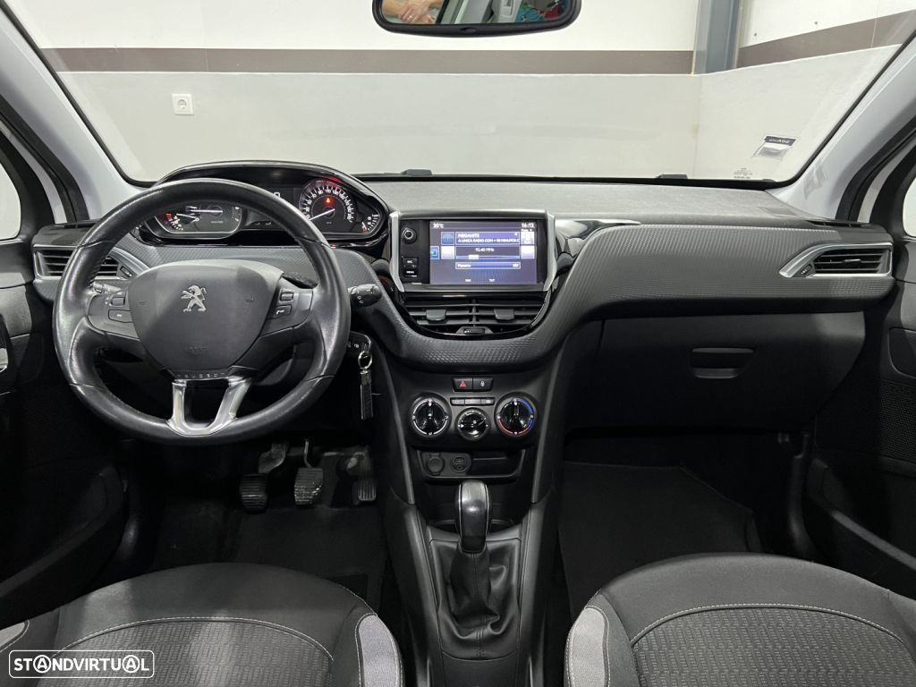 Peugeot 208 1.2 PureTech Style - 13