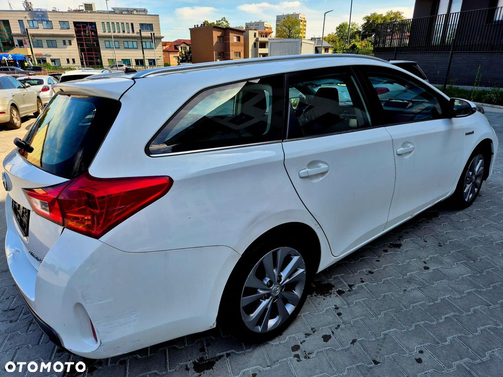Toyota Auris - 2