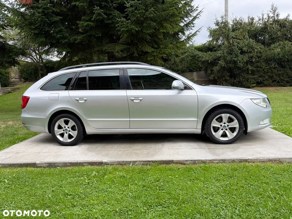 Skoda Superb 1.8 TSI Ambition DSG - 5