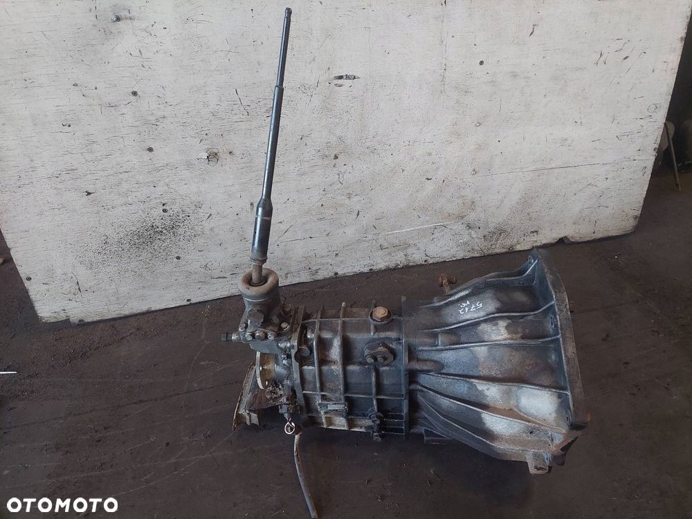 SKRZYNIA BIEGÓW IVECO DAILY II LIFT 2.8 TD 2826.5 8868231 - 3