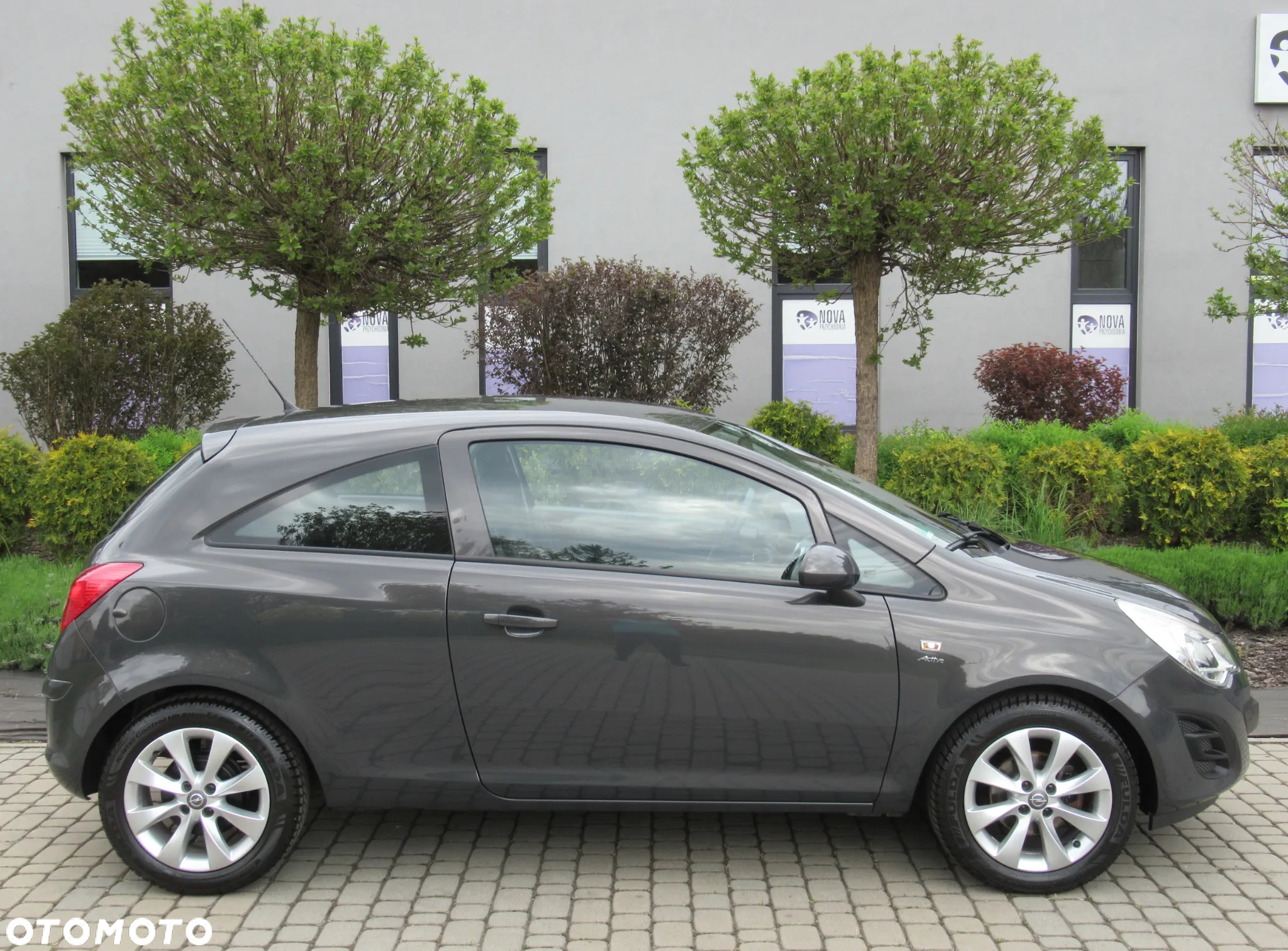 Opel Corsa 1.4 16V Active - 8