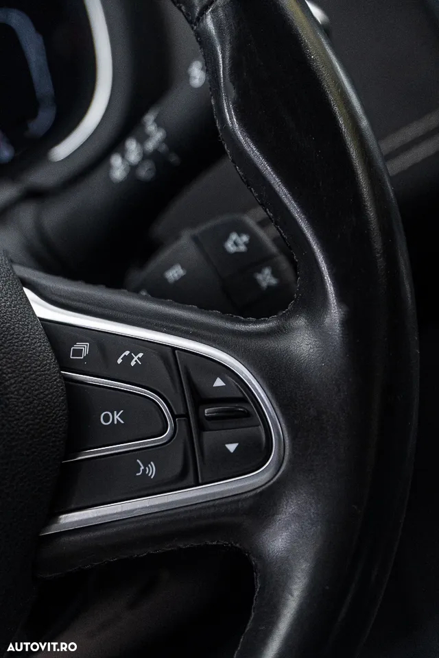 Renault Grand Scenic TCe 140 GPF EDC BOSE EDITION - 26