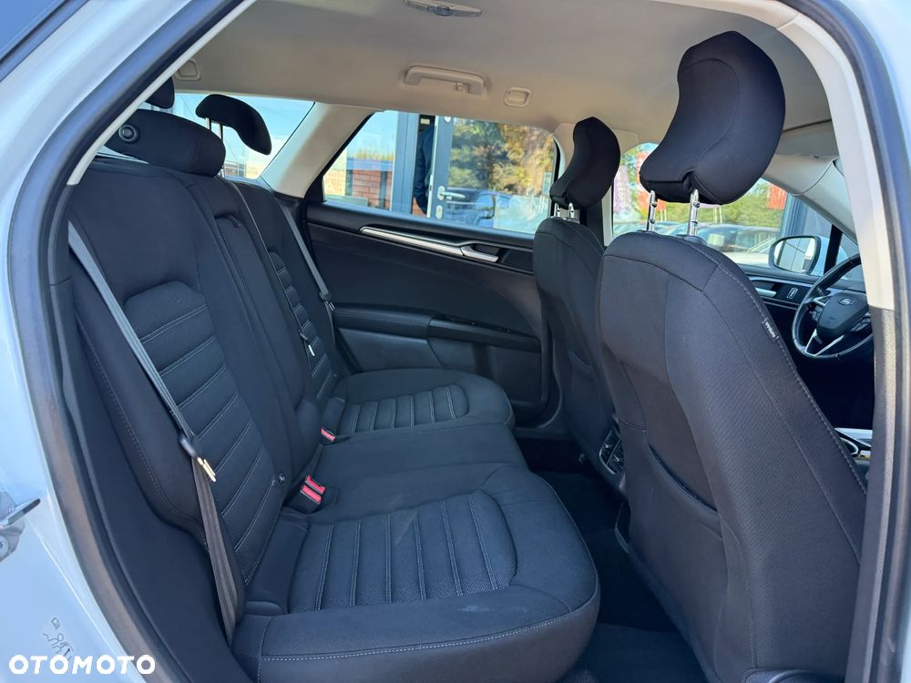 Ford Mondeo 2.0 TDCi Allrad Titanium - 32