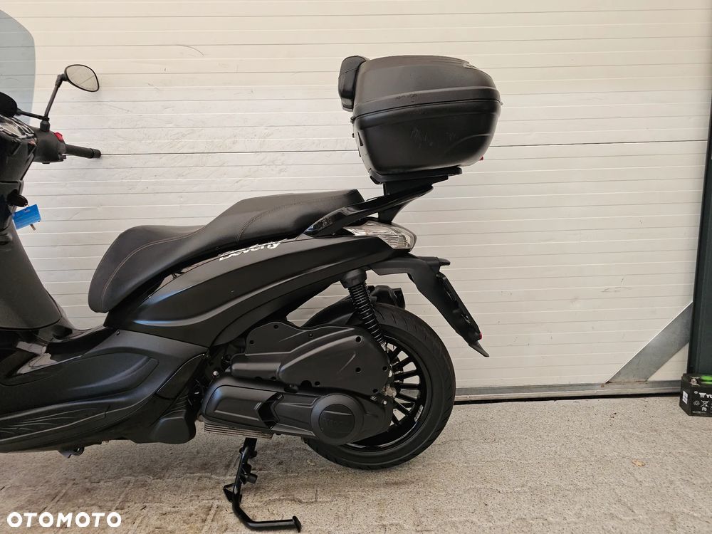 Piaggio Beverly - 11
