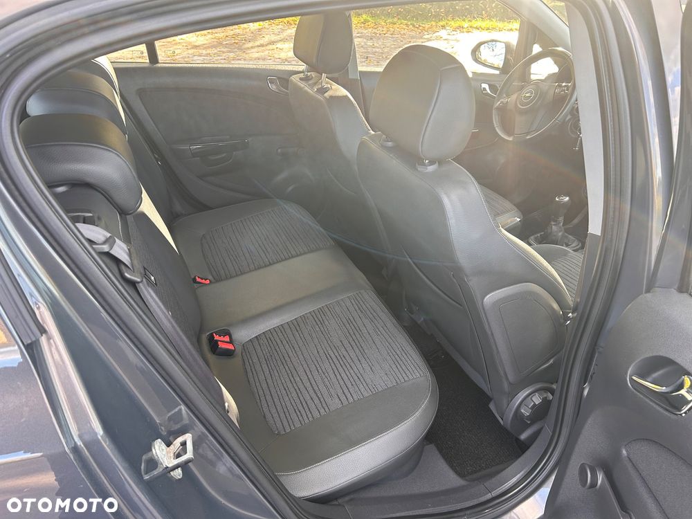 Opel Corsa 1.4 16V Cosmo - 28