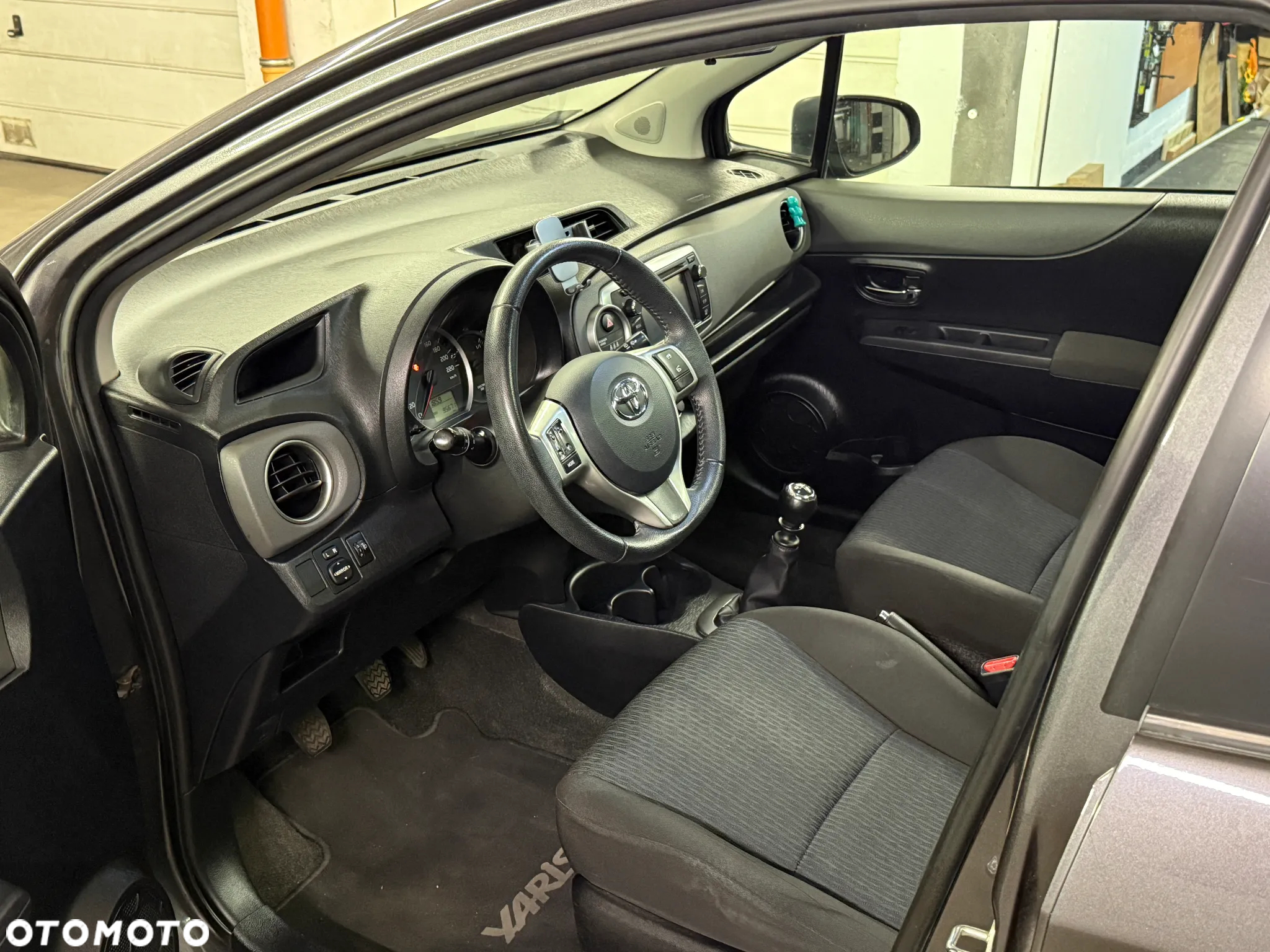 Toyota Yaris 1.33 Premium - 7