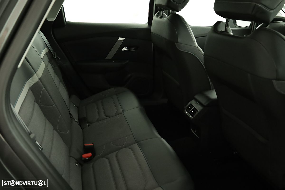 Citroën C4 1.2 PureTech Plus EAT8 - 22