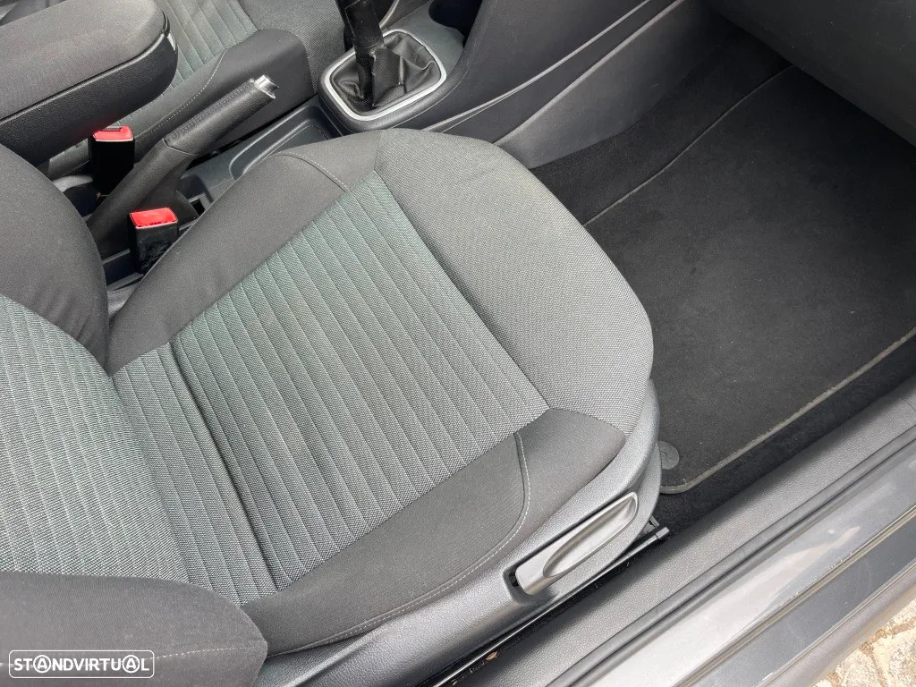 VW Polo 1.6 TDI Confortline BlueMotion - 33