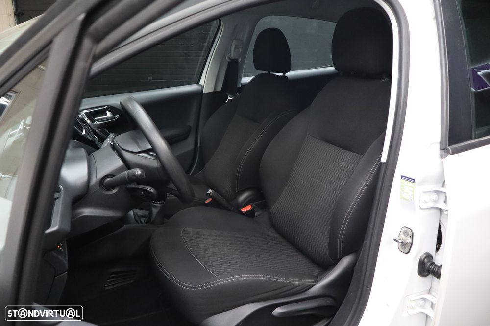 Peugeot 208 PureTech 82 Winter Edition - 18