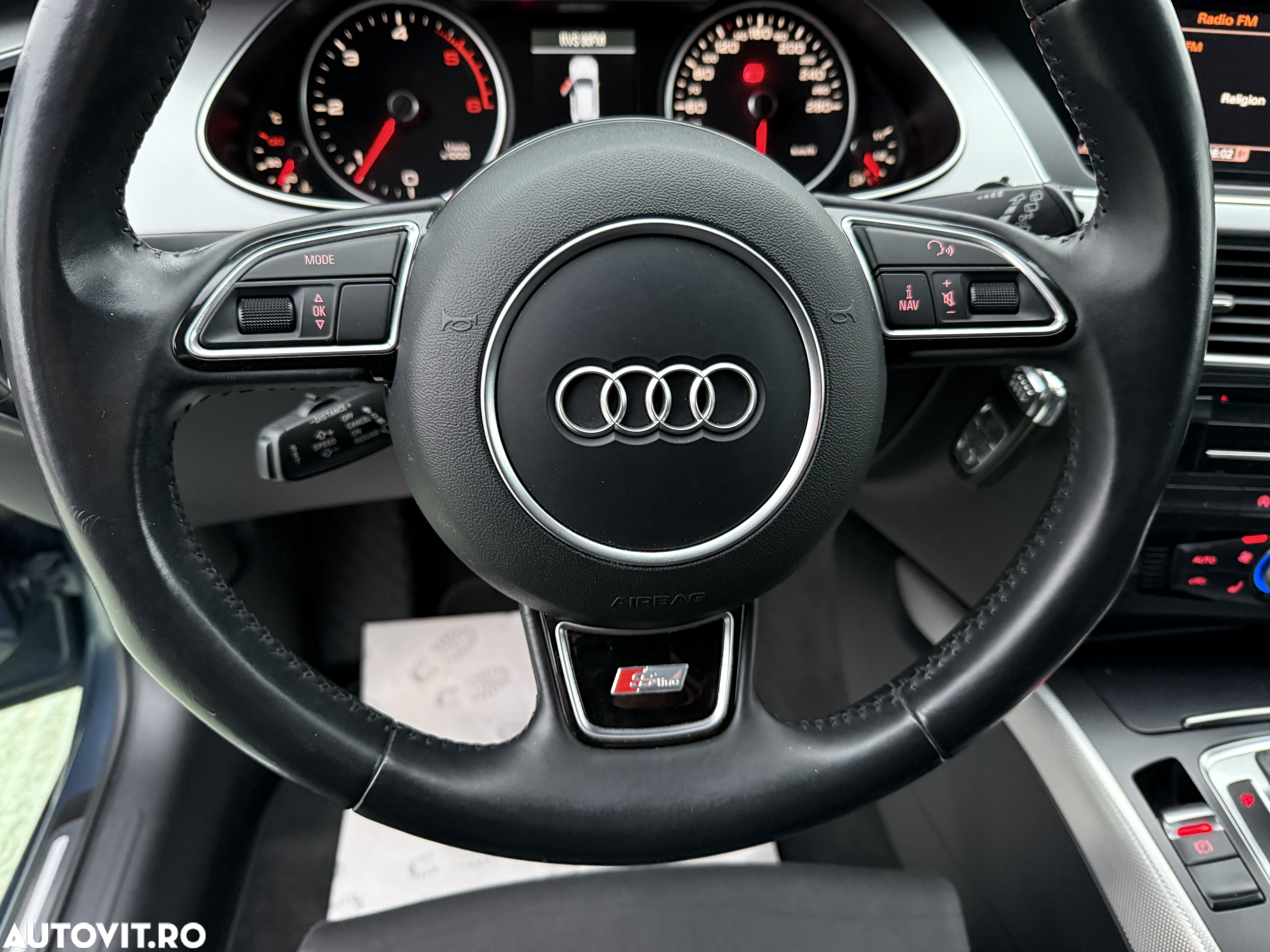 Audi A4 Avant 2.0 TDI quattro S tronic Sport - 33