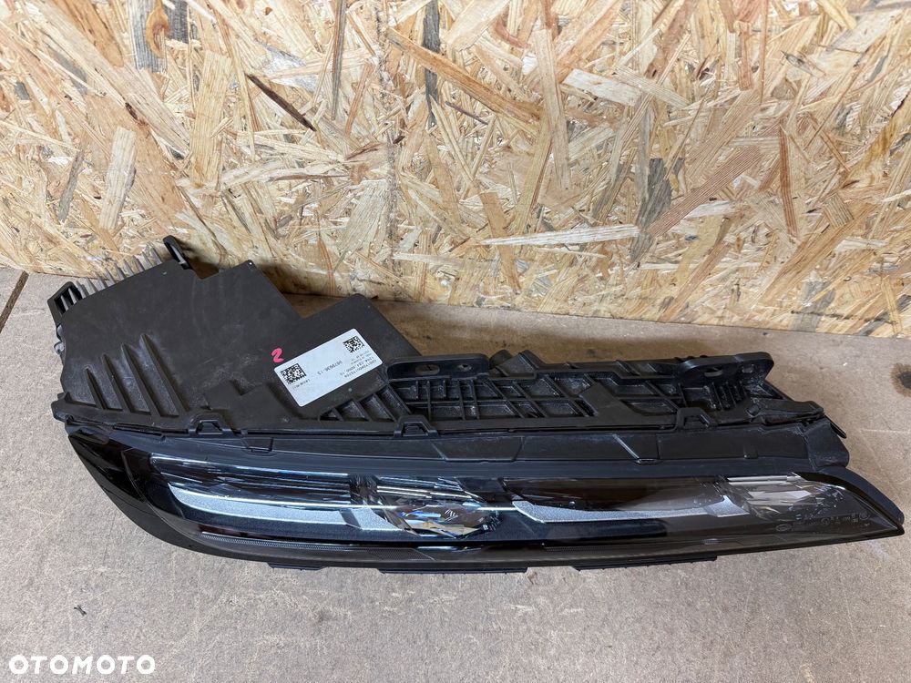 REFLEKTOR LAMPA LED BMW 7 i7 G70 SWAROVSKI CRYSTAL PRAWA ORYGINAŁ 9879936 - 9