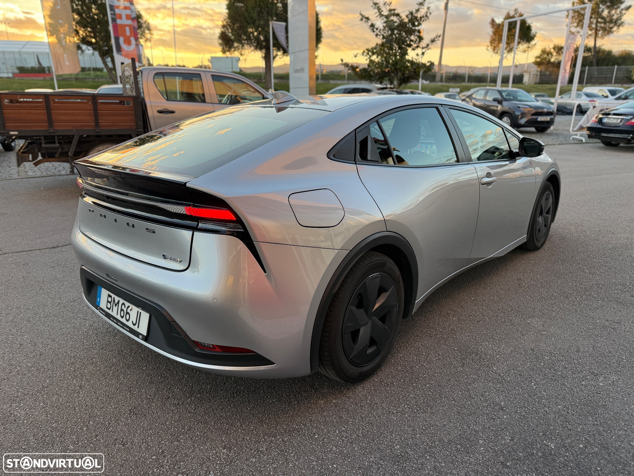Toyota Prius 2.0 Plug-in Exclusive - 6