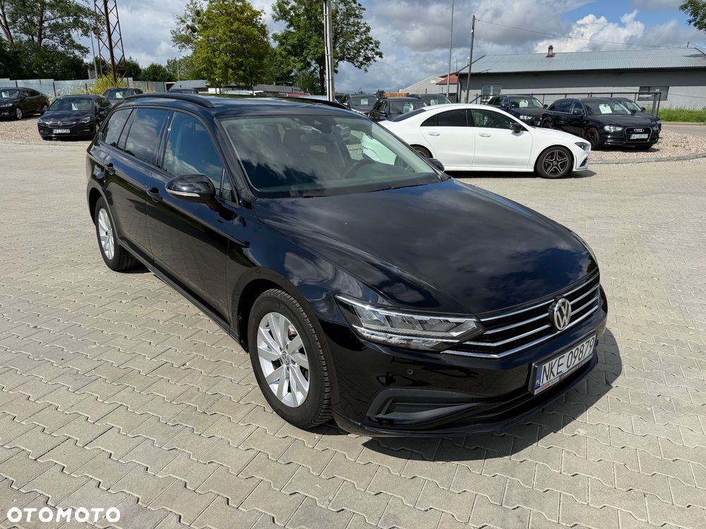 Volkswagen Passat 2.0 TDI SCR DSG Comfortline - 16