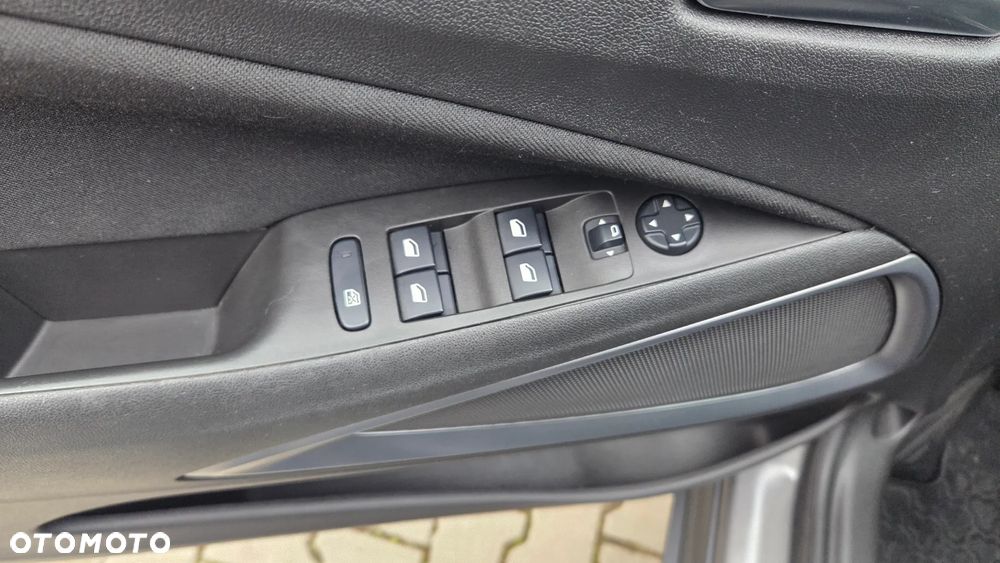 Opel Crossland X 1.2 T Enjoy S&S - 16