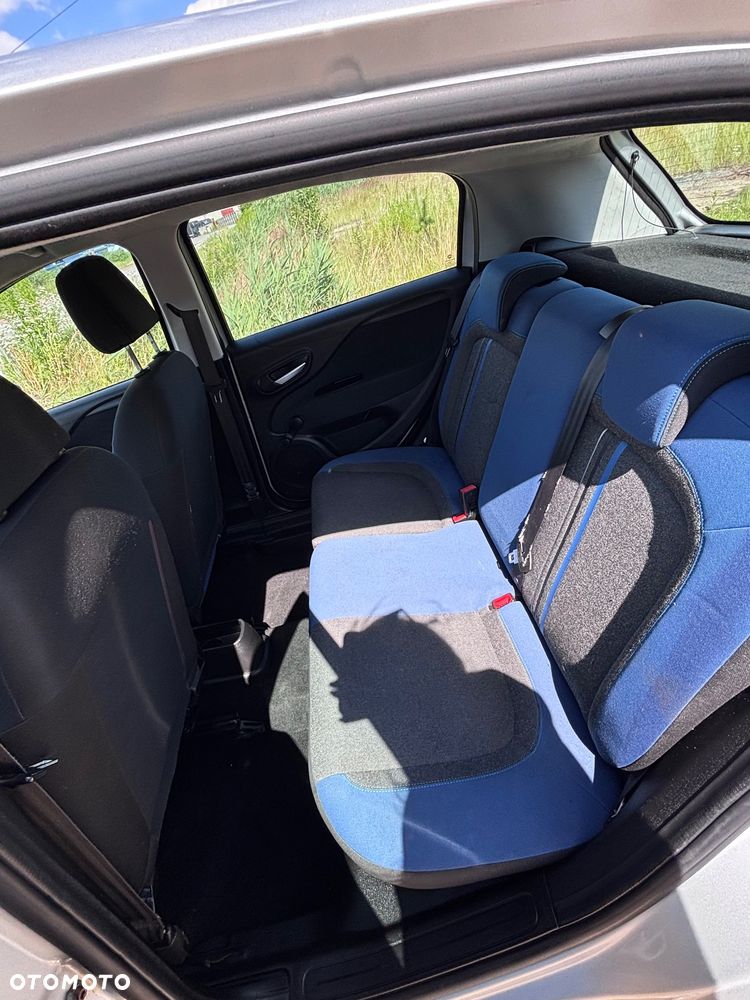 Fiat Punto 1.4 Easy S&S - 10