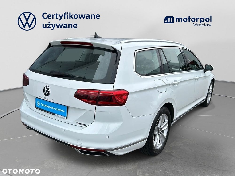 Volkswagen Passat Variant 2.0 TDI Elegance DSG - 14