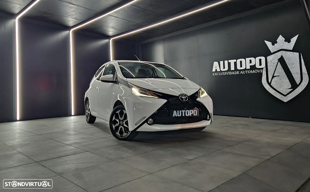 Toyota Aygo 1.0 X-Play+X-Touch - 1