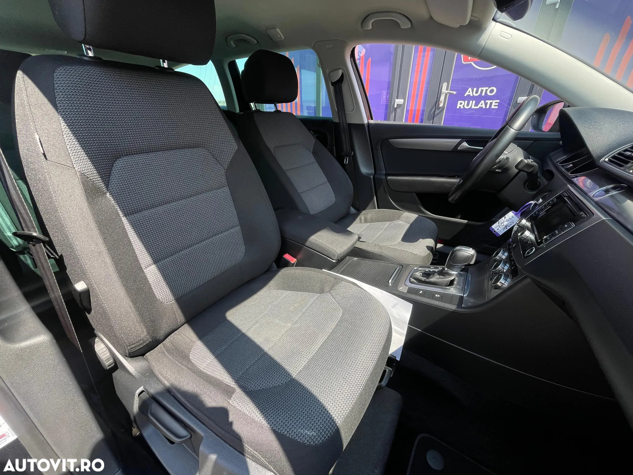 Volkswagen Passat Variant 2.0 TDI DSG BlueMotion Technology Comfortline - 26