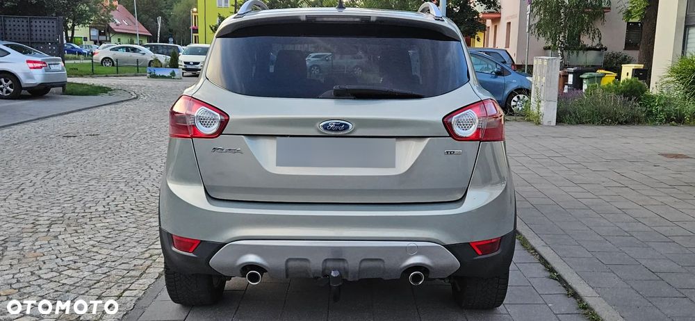 Ford Kuga 2.0 TDCi 4x4 Titanium - 6