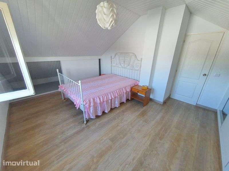 Apartamento T2 1 andar de uma moradia - Grande imagem: 4/8
