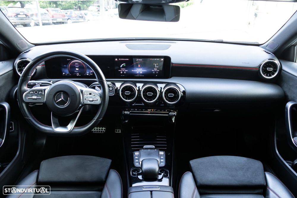 Mercedes-Benz A 250 e AMG Line - 16