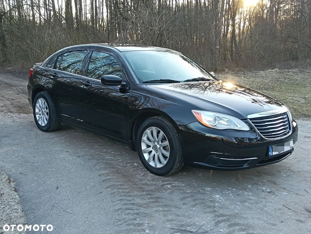 Chrysler 200 - 1