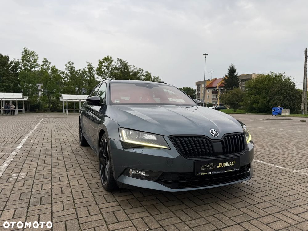 Skoda Superb 2.0 TDI DSG Sportline - 2