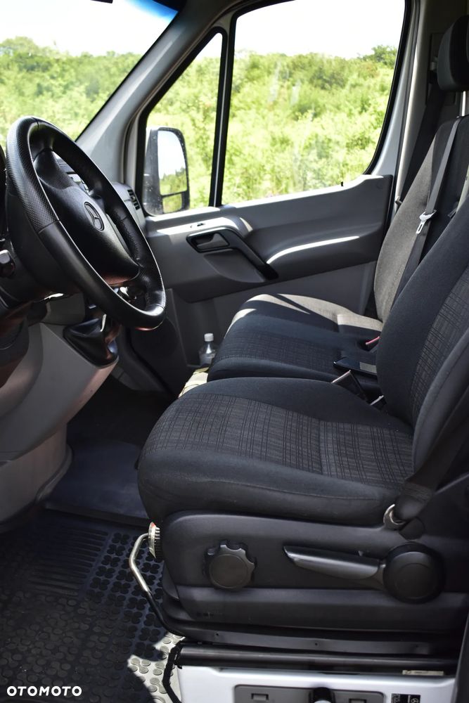 Mercedes-Benz Sprinter - 27