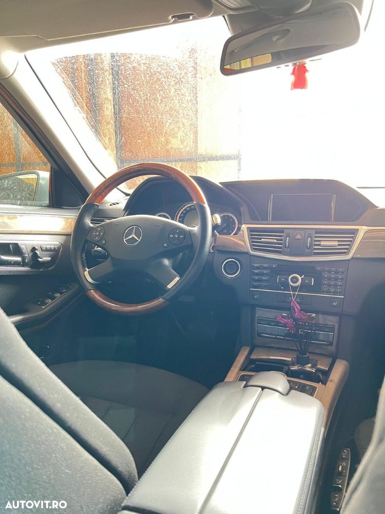 Mercedes-Benz E - 13