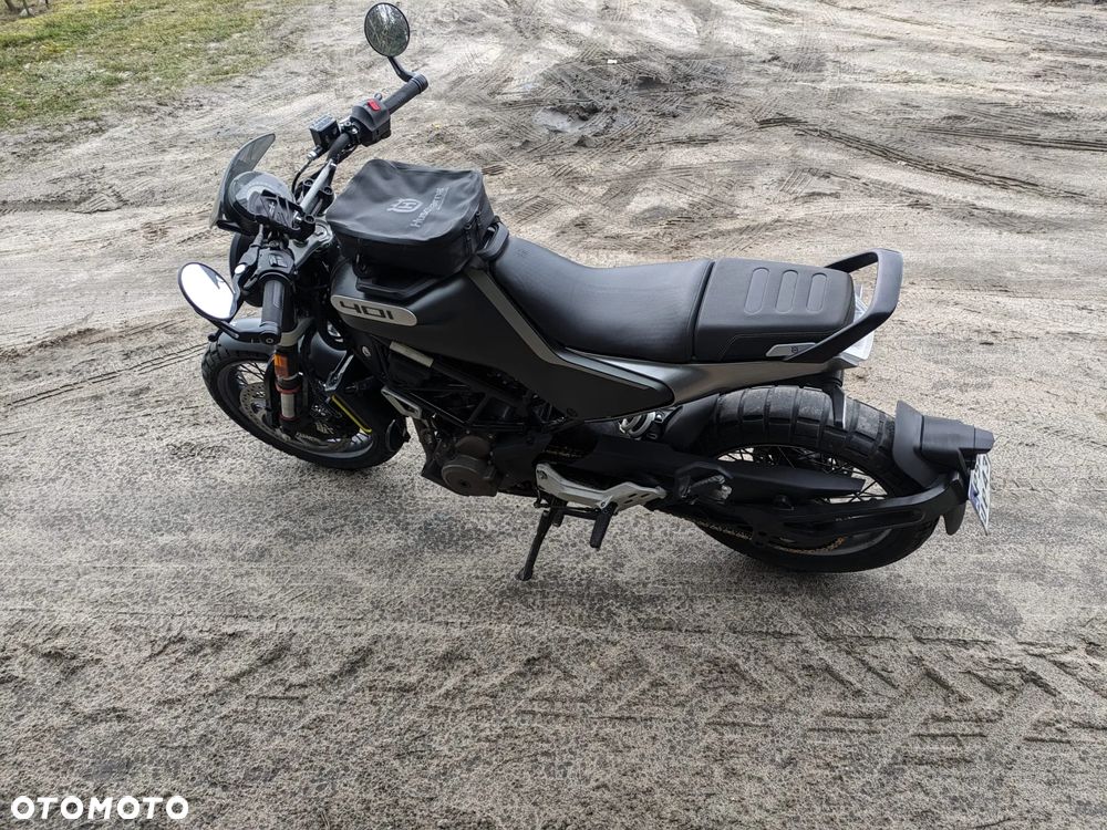 Husqvarna Svartpilen - 4