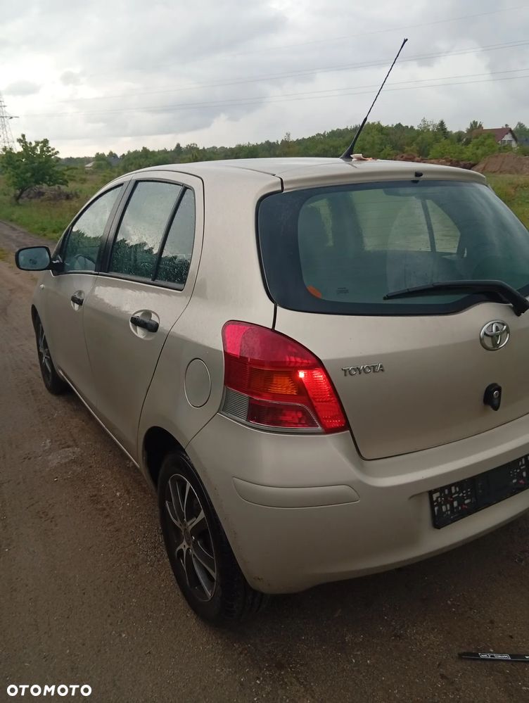 Toyota Yaris 1.33 Luna Start - 6