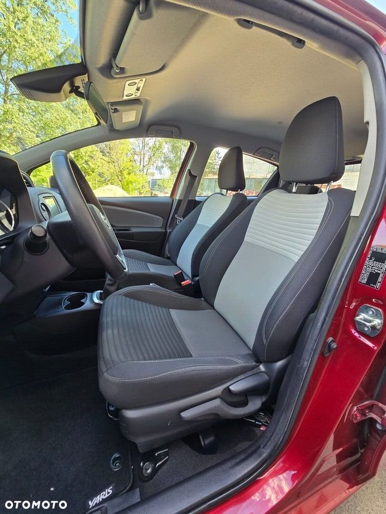 Toyota Yaris - 25