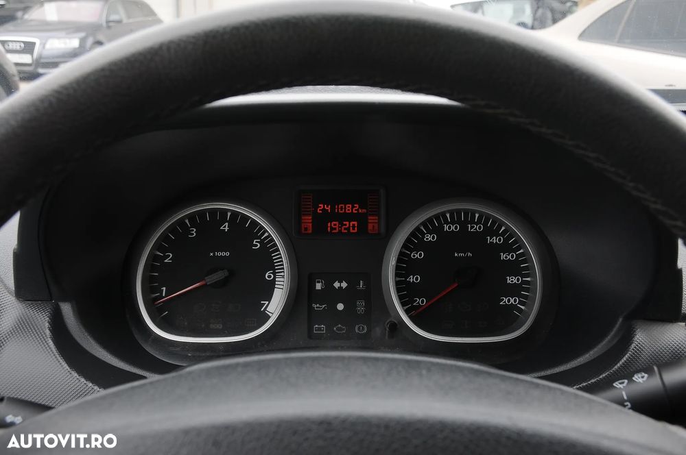 Dacia Duster 1.5 dCi 4x2 Ambiance - 9