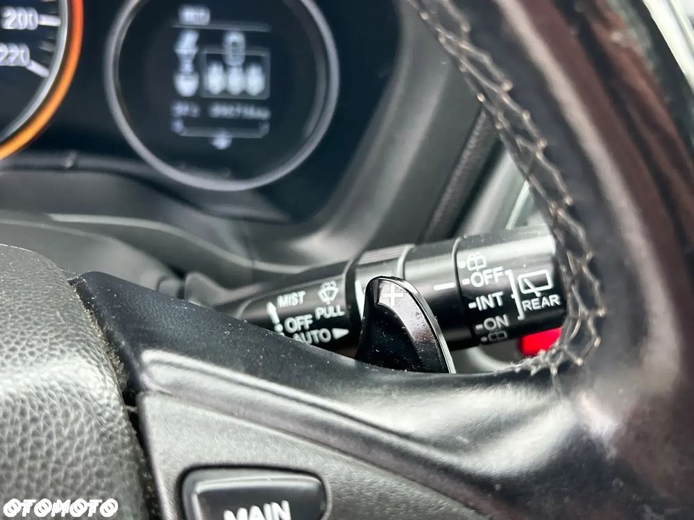 Honda HR-V 1.5 i-VTEC CVT Executive - 19